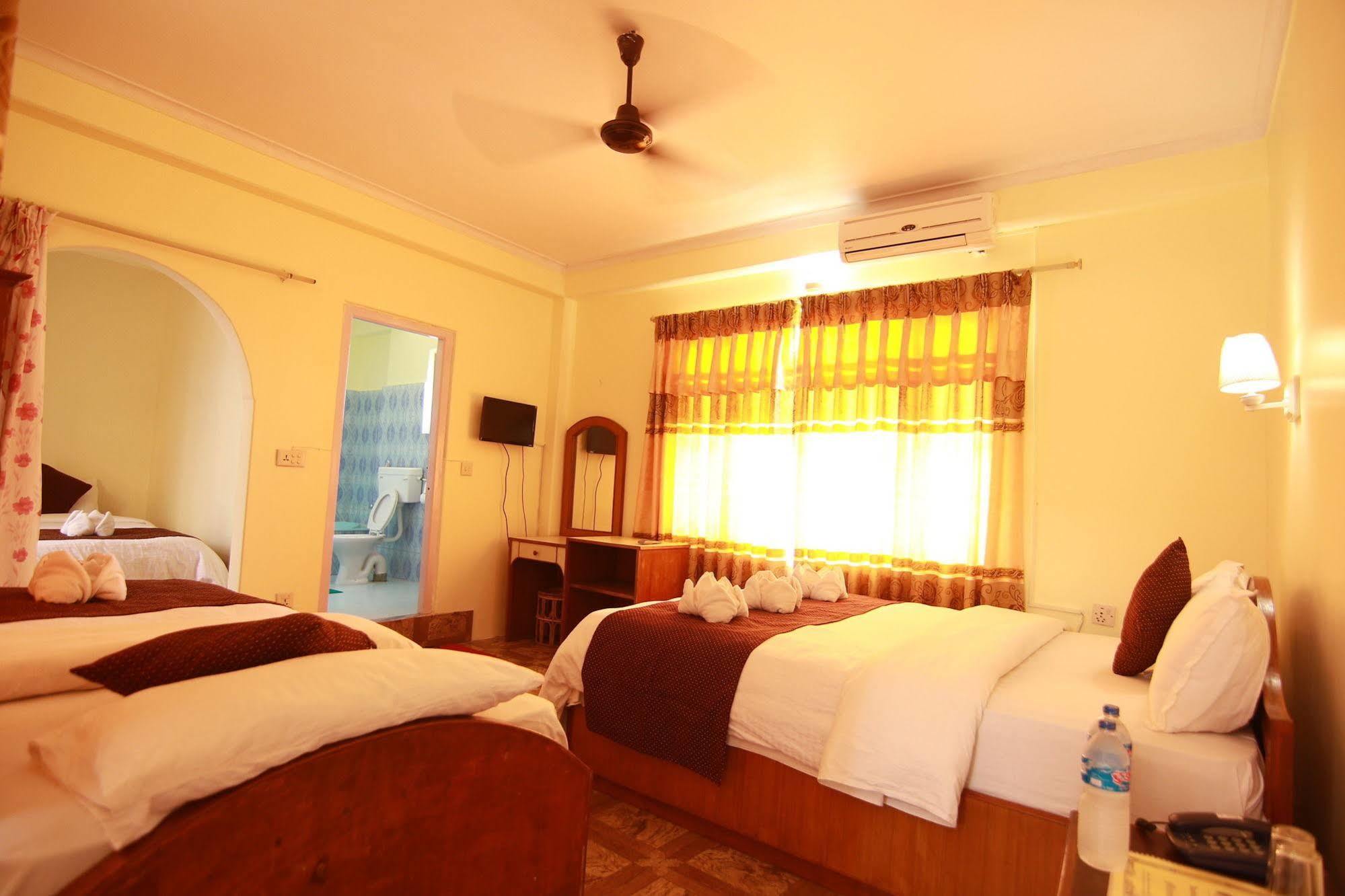 Hotel Himalayan Inn Pokhara Exterior foto