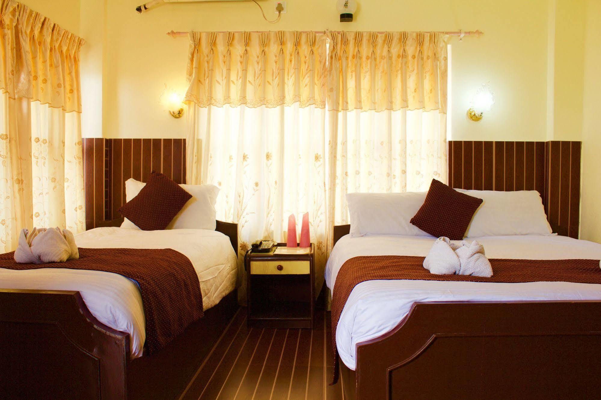 Hotel Himalayan Inn Pokhara Exterior foto